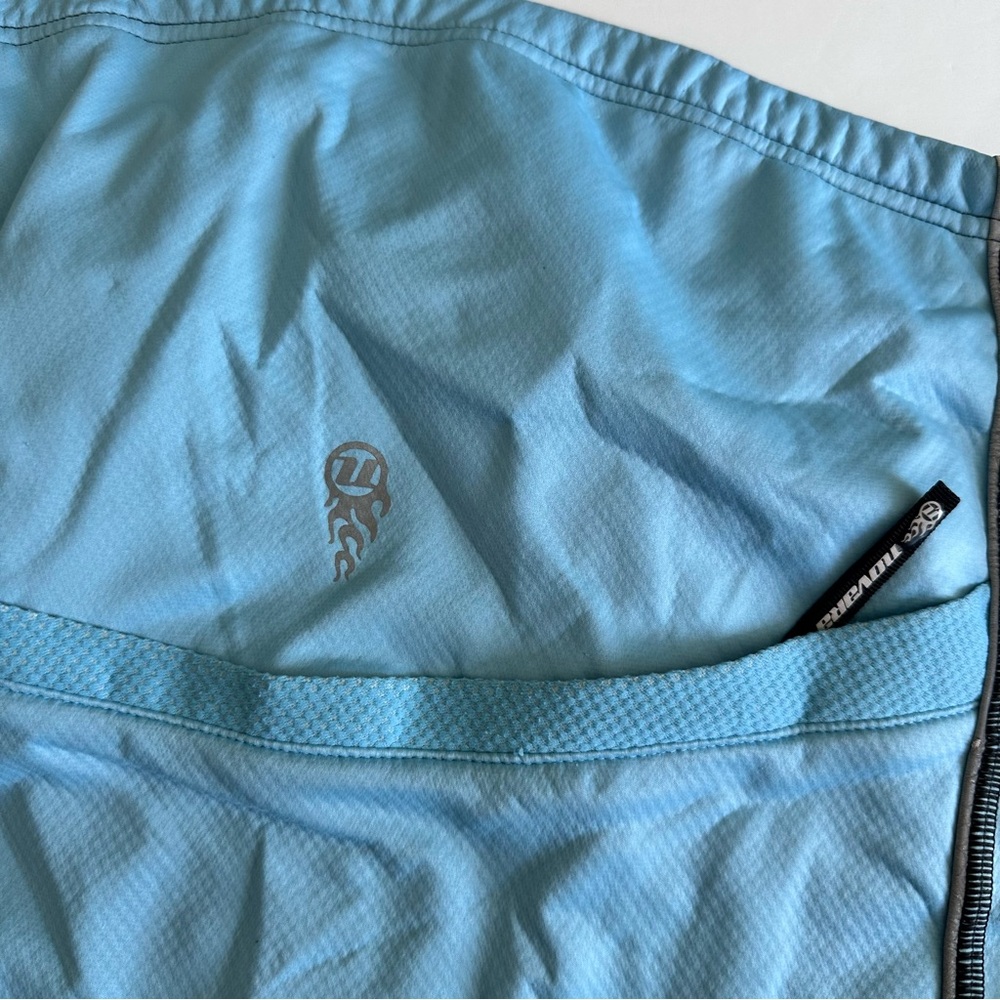 Novara Cycle Jacket - Picture 6 of 9